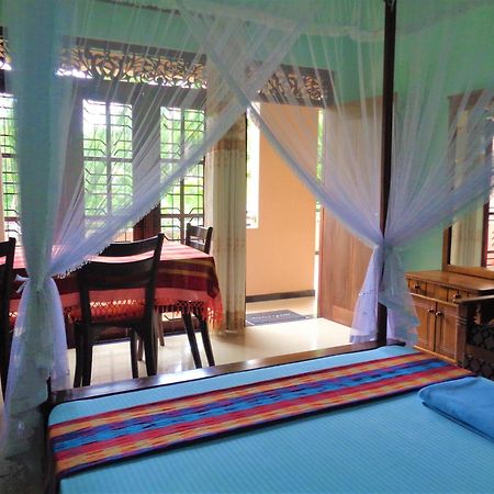 De Fancy House Hotel Unawatuna Eksteriør billede