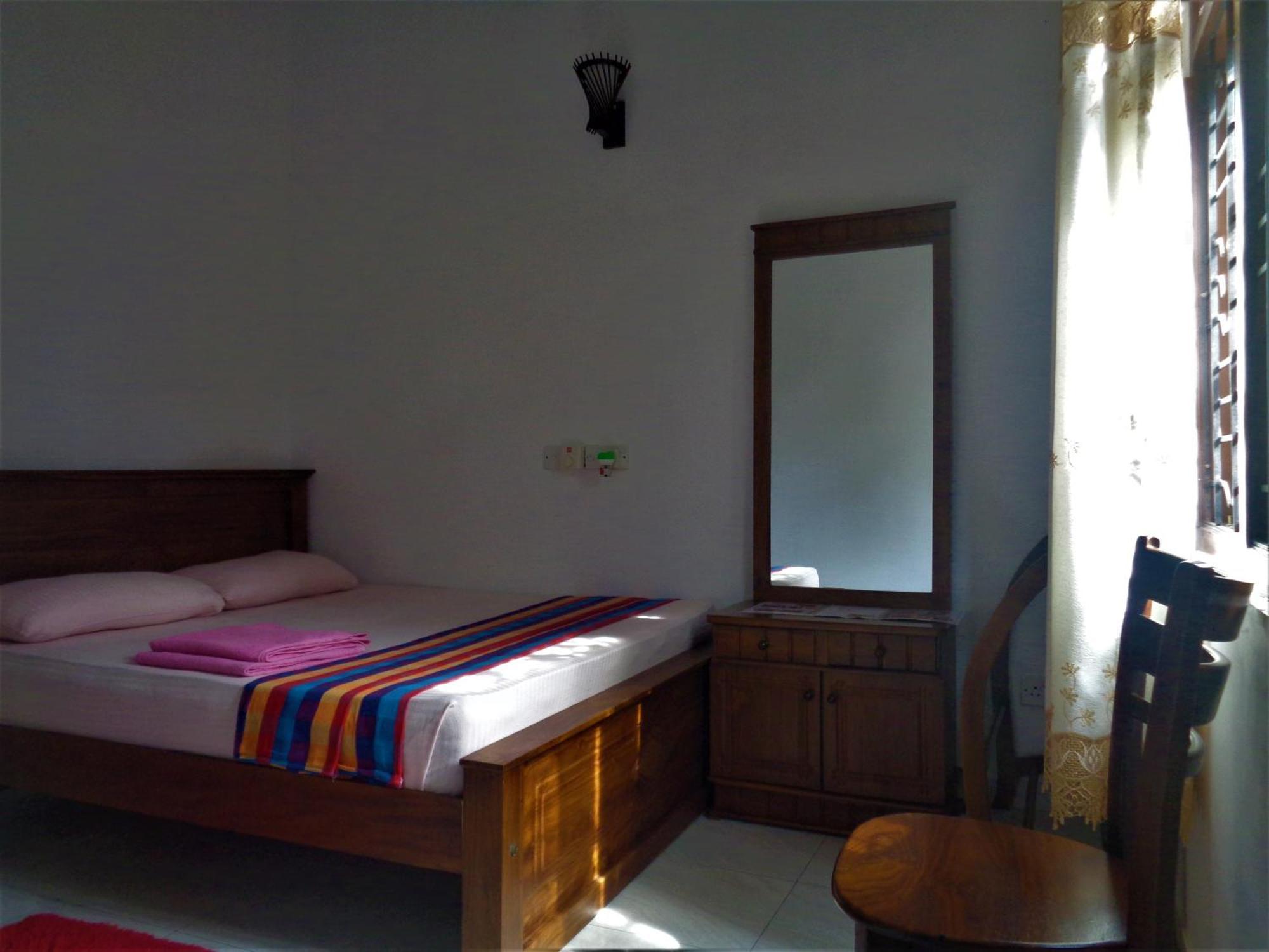 De Fancy House Hotel Unawatuna Eksteriør billede