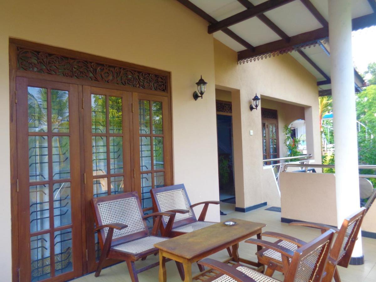 De Fancy House Hotel Unawatuna Eksteriør billede