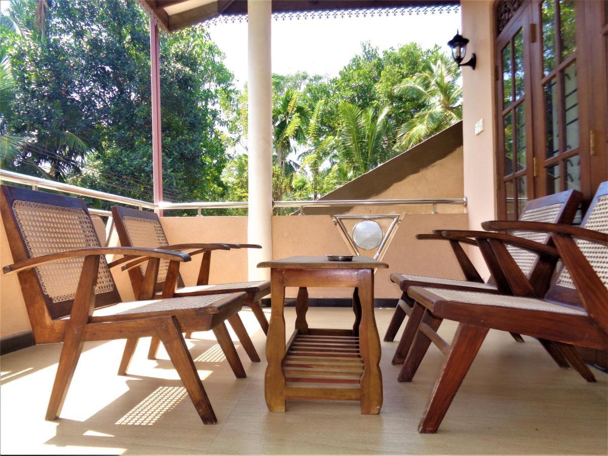 De Fancy House Hotel Unawatuna Eksteriør billede